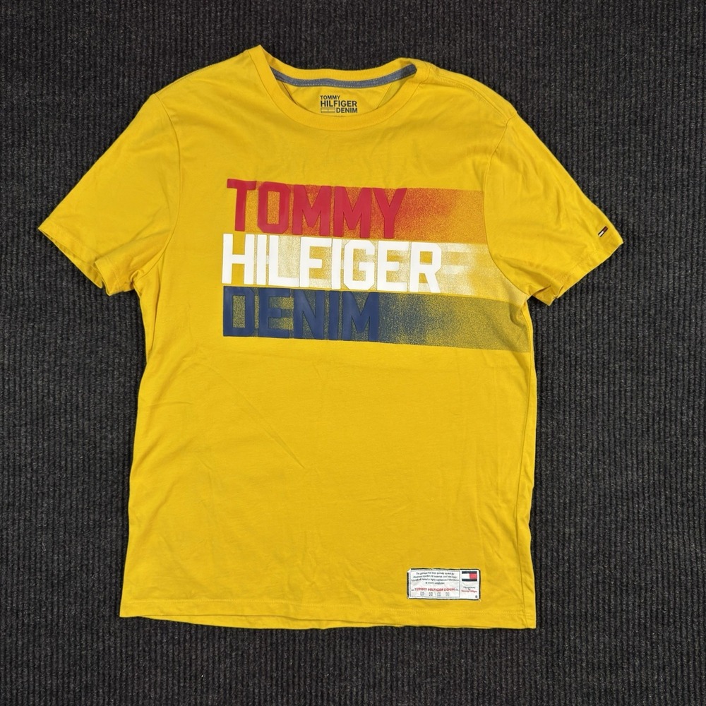 Tommy Hilfiger Denim Raised Letters Logo Yellow T Shirt Men's Small
